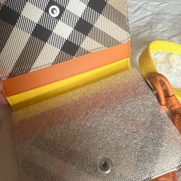 Burberry Yellow Lanyard Duck Check Card Case NWOT!! - Picture 4 of 6